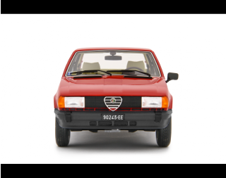 Alfa Romeo Giulietta 2.0 1980 Rosso Alfa Laudoracing 1:18 Resinemodell (Türen, Motorhaube... nicht zu öffnen!)